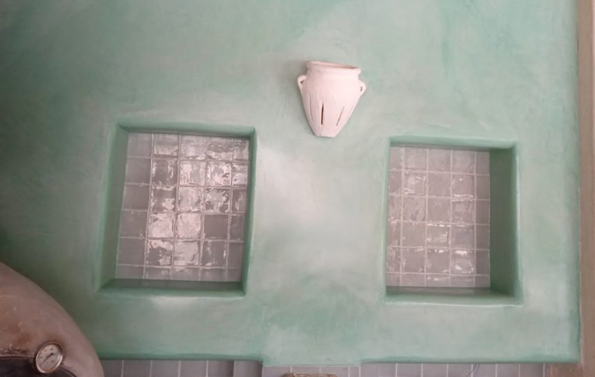 Detalle de revestimiento con tadelakt